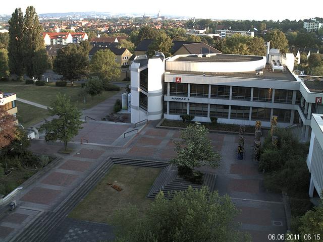Foto der Webcam: Verwaltungsgeb&auml;ude, Innenhof mit Audimax, H&ouml;rsaal-Geb&auml;ude 1