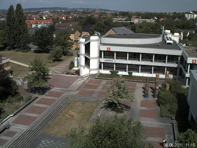 Foto der Webcam: Verwaltungsgeb&auml;ude, Innenhof mit Audimax, H&ouml;rsaal-Geb&auml;ude 1