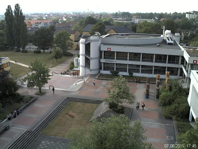 Foto der Webcam: Verwaltungsgeb&auml;ude, Innenhof mit Audimax, H&ouml;rsaal-Geb&auml;ude 1