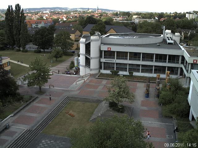 Foto der Webcam: Verwaltungsgeb&auml;ude, Innenhof mit Audimax, H&ouml;rsaal-Geb&auml;ude 1