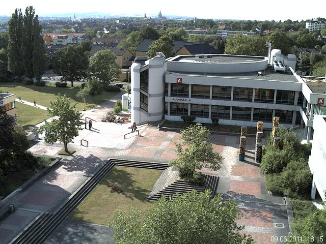 Foto der Webcam: Verwaltungsgeb&auml;ude, Innenhof mit Audimax, H&ouml;rsaal-Geb&auml;ude 1
