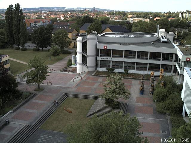 Foto der Webcam: Verwaltungsgeb&auml;ude, Innenhof mit Audimax, H&ouml;rsaal-Geb&auml;ude 1
