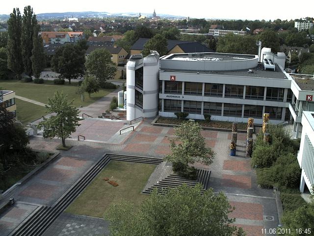 Foto der Webcam: Verwaltungsgeb&auml;ude, Innenhof mit Audimax, H&ouml;rsaal-Geb&auml;ude 1