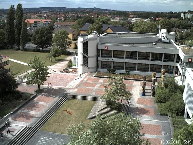 Foto der Webcam: Verwaltungsgeb&auml;ude, Innenhof mit Audimax, H&ouml;rsaal-Geb&auml;ude 1