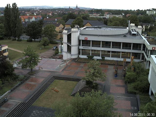 Foto der Webcam: Verwaltungsgeb&auml;ude, Innenhof mit Audimax, H&ouml;rsaal-Geb&auml;ude 1