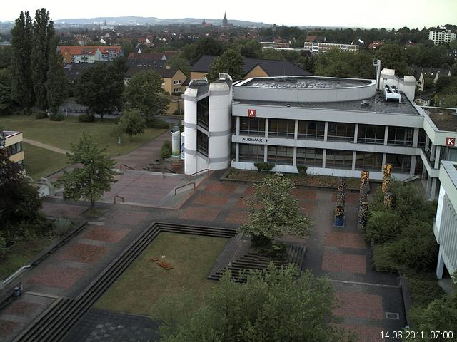 Foto der Webcam: Verwaltungsgeb&auml;ude, Innenhof mit Audimax, H&ouml;rsaal-Geb&auml;ude 1