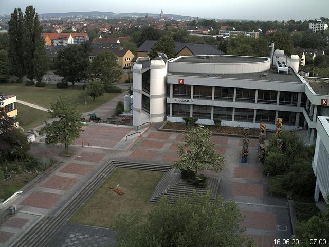Foto der Webcam: Verwaltungsgeb&auml;ude, Innenhof mit Audimax, H&ouml;rsaal-Geb&auml;ude 1