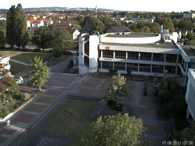 Foto der Webcam: Verwaltungsgeb&auml;ude, Innenhof mit Audimax, H&ouml;rsaal-Geb&auml;ude 1