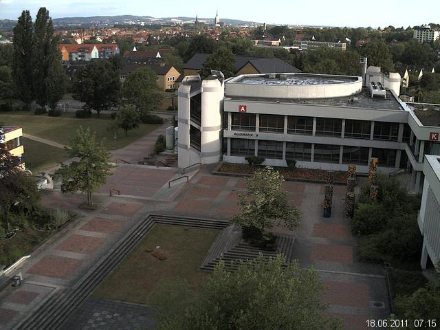 Foto der Webcam: Verwaltungsgeb&auml;ude, Innenhof mit Audimax, H&ouml;rsaal-Geb&auml;ude 1