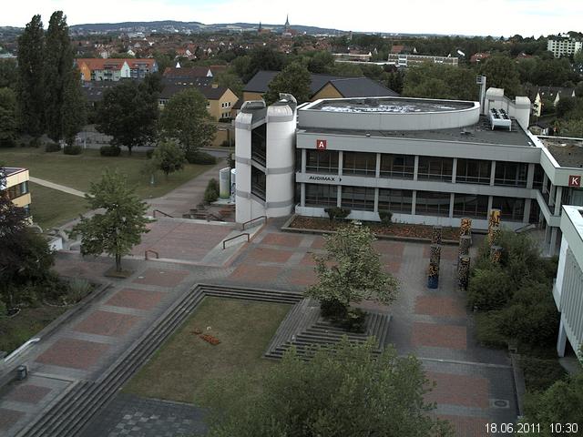Foto der Webcam: Verwaltungsgeb&auml;ude, Innenhof mit Audimax, H&ouml;rsaal-Geb&auml;ude 1