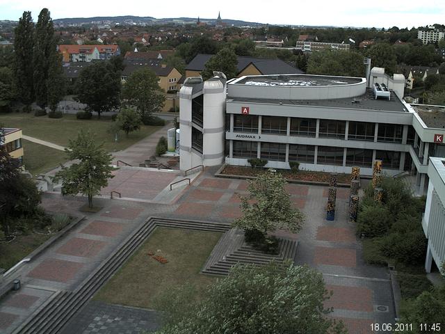Foto der Webcam: Verwaltungsgeb&auml;ude, Innenhof mit Audimax, H&ouml;rsaal-Geb&auml;ude 1