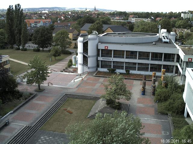 Foto der Webcam: Verwaltungsgeb&auml;ude, Innenhof mit Audimax, H&ouml;rsaal-Geb&auml;ude 1