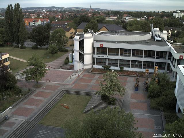 Foto der Webcam: Verwaltungsgeb&auml;ude, Innenhof mit Audimax, H&ouml;rsaal-Geb&auml;ude 1