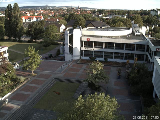 Foto der Webcam: Verwaltungsgeb&auml;ude, Innenhof mit Audimax, H&ouml;rsaal-Geb&auml;ude 1