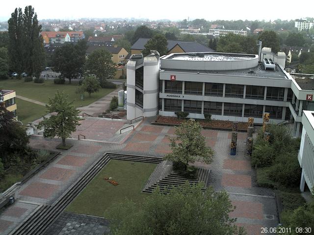 Foto der Webcam: Verwaltungsgeb&auml;ude, Innenhof mit Audimax, H&ouml;rsaal-Geb&auml;ude 1