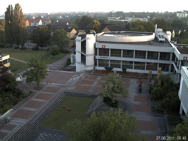 Foto der Webcam: Verwaltungsgeb&auml;ude, Innenhof mit Audimax, H&ouml;rsaal-Geb&auml;ude 1