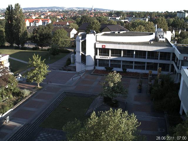 Foto der Webcam: Verwaltungsgeb&auml;ude, Innenhof mit Audimax, H&ouml;rsaal-Geb&auml;ude 1