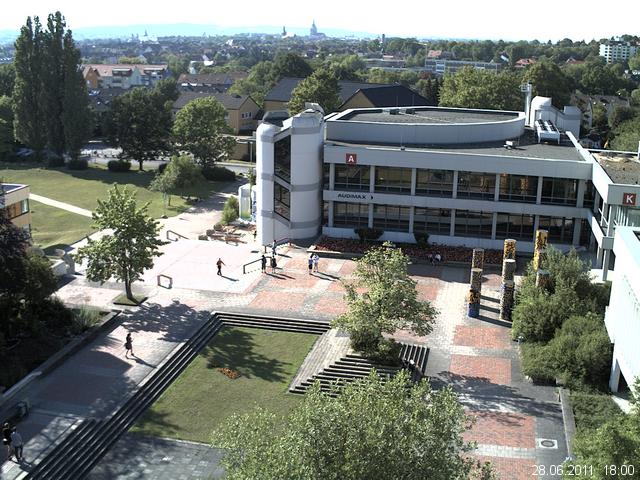 Foto der Webcam: Verwaltungsgeb&auml;ude, Innenhof mit Audimax, H&ouml;rsaal-Geb&auml;ude 1