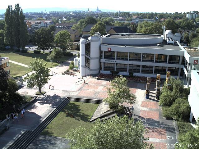 Foto der Webcam: Verwaltungsgeb&auml;ude, Innenhof mit Audimax, H&ouml;rsaal-Geb&auml;ude 1