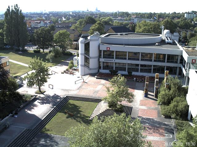 Foto der Webcam: Verwaltungsgeb&auml;ude, Innenhof mit Audimax, H&ouml;rsaal-Geb&auml;ude 1