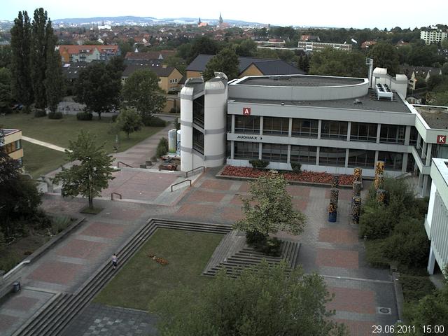 Foto der Webcam: Verwaltungsgeb&auml;ude, Innenhof mit Audimax, H&ouml;rsaal-Geb&auml;ude 1