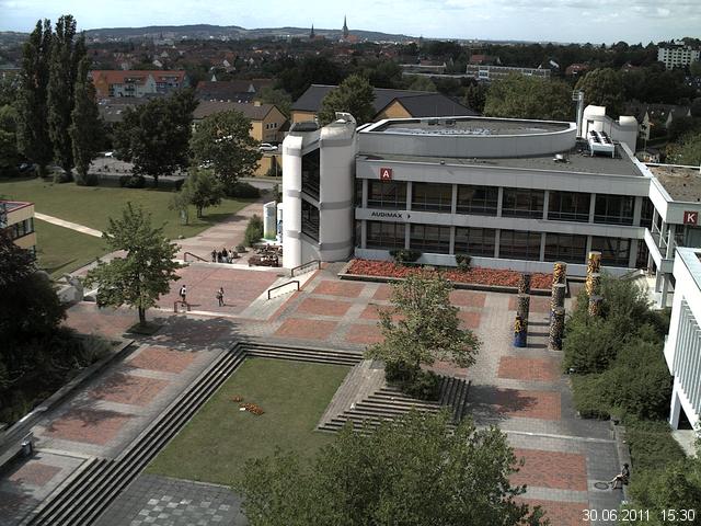Foto der Webcam: Verwaltungsgeb&auml;ude, Innenhof mit Audimax, H&ouml;rsaal-Geb&auml;ude 1