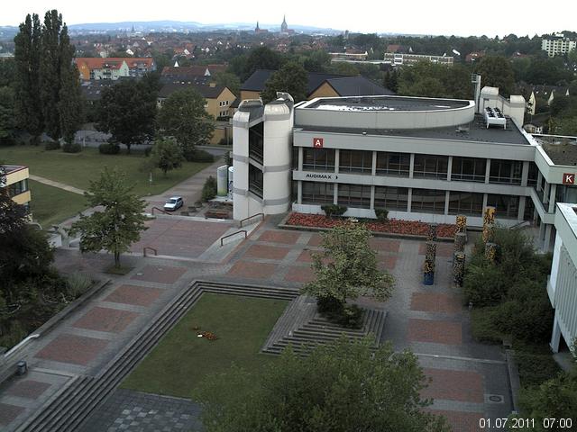 Foto der Webcam: Verwaltungsgeb&auml;ude, Innenhof mit Audimax, H&ouml;rsaal-Geb&auml;ude 1