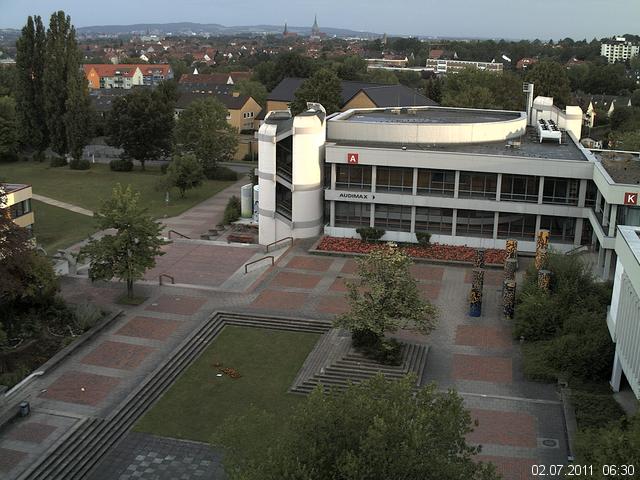 Foto der Webcam: Verwaltungsgeb&auml;ude, Innenhof mit Audimax, H&ouml;rsaal-Geb&auml;ude 1