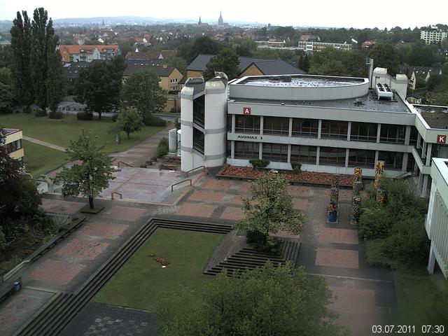 Foto der Webcam: Verwaltungsgeb&auml;ude, Innenhof mit Audimax, H&ouml;rsaal-Geb&auml;ude 1