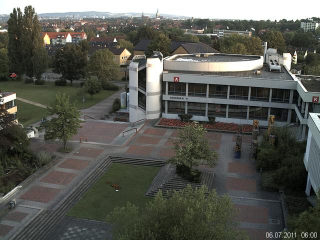 Foto der Webcam: Verwaltungsgeb&auml;ude, Innenhof mit Audimax, H&ouml;rsaal-Geb&auml;ude 1