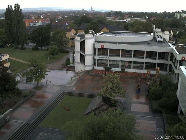 Foto der Webcam: Verwaltungsgeb&auml;ude, Innenhof mit Audimax, H&ouml;rsaal-Geb&auml;ude 1