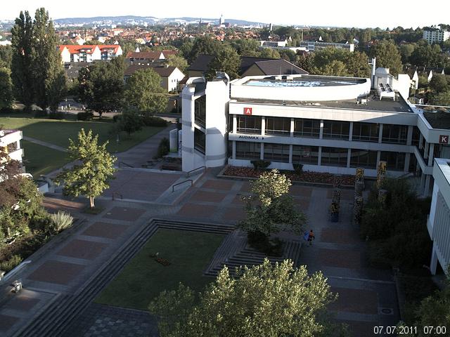 Foto der Webcam: Verwaltungsgeb&auml;ude, Innenhof mit Audimax, H&ouml;rsaal-Geb&auml;ude 1
