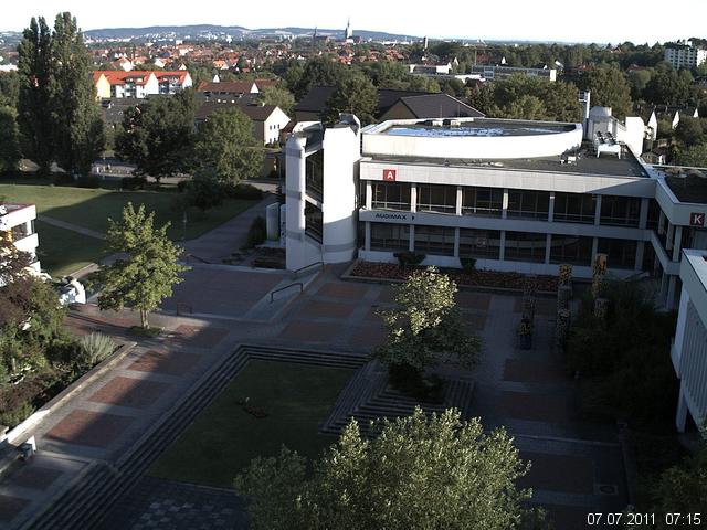 Foto der Webcam: Verwaltungsgeb&auml;ude, Innenhof mit Audimax, H&ouml;rsaal-Geb&auml;ude 1