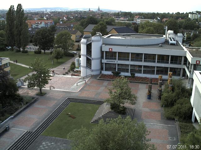 Foto der Webcam: Verwaltungsgeb&auml;ude, Innenhof mit Audimax, H&ouml;rsaal-Geb&auml;ude 1