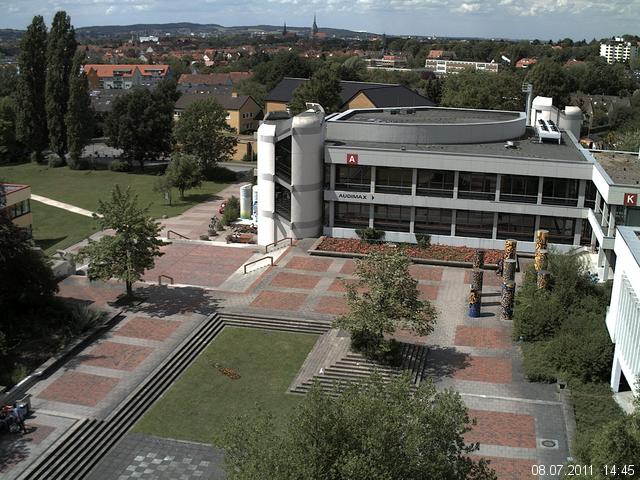Foto der Webcam: Verwaltungsgeb&auml;ude, Innenhof mit Audimax, H&ouml;rsaal-Geb&auml;ude 1
