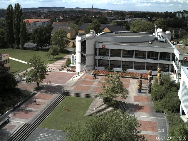Foto der Webcam: Verwaltungsgeb&auml;ude, Innenhof mit Audimax, H&ouml;rsaal-Geb&auml;ude 1