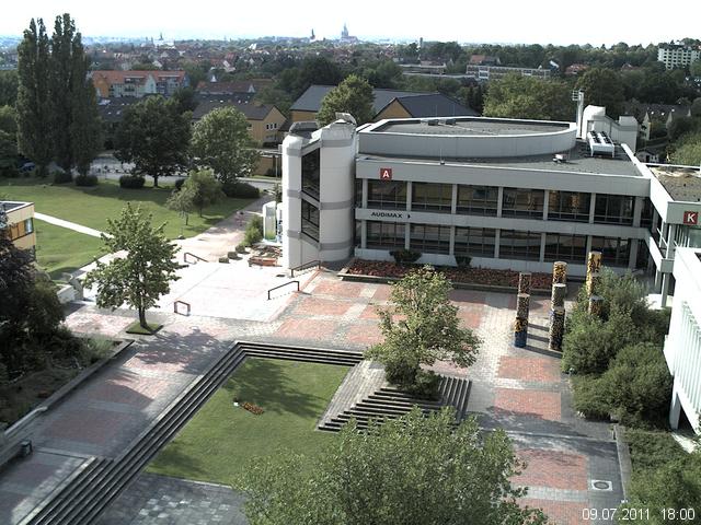 Foto der Webcam: Verwaltungsgeb&auml;ude, Innenhof mit Audimax, H&ouml;rsaal-Geb&auml;ude 1