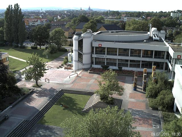 Foto der Webcam: Verwaltungsgeb&auml;ude, Innenhof mit Audimax, H&ouml;rsaal-Geb&auml;ude 1