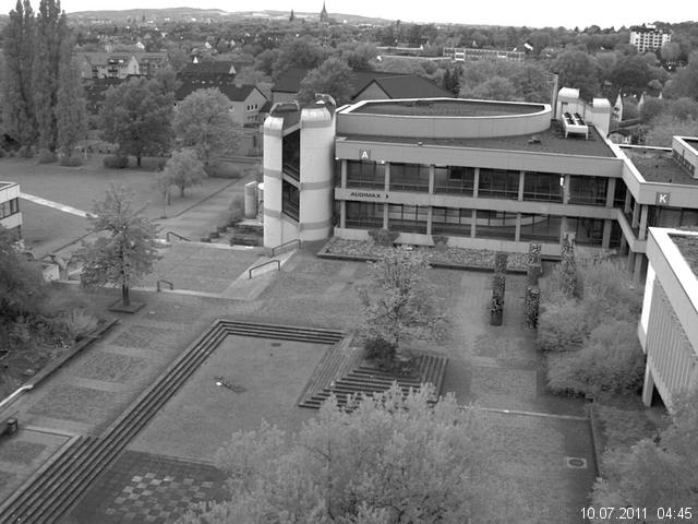 Foto der Webcam: Verwaltungsgeb&auml;ude, Innenhof mit Audimax, H&ouml;rsaal-Geb&auml;ude 1