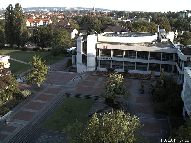 Foto der Webcam: Verwaltungsgeb&auml;ude, Innenhof mit Audimax, H&ouml;rsaal-Geb&auml;ude 1
