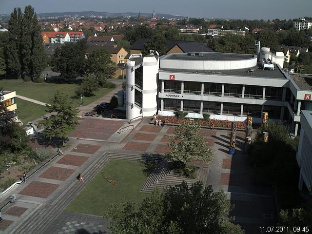 Foto der Webcam: Verwaltungsgeb&auml;ude, Innenhof mit Audimax, H&ouml;rsaal-Geb&auml;ude 1