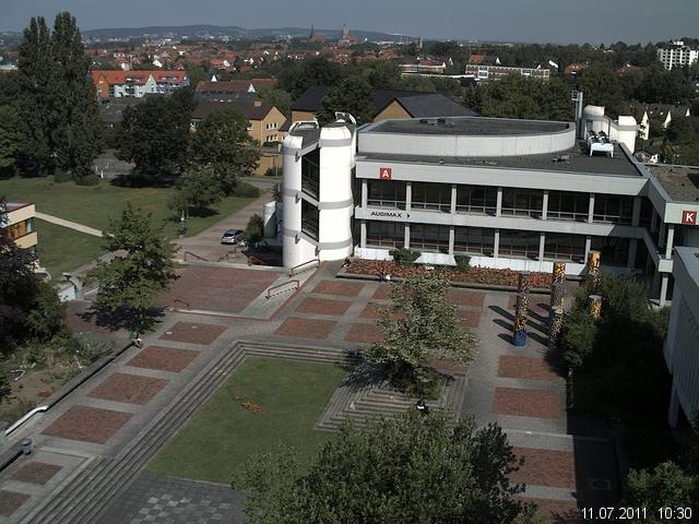 Foto der Webcam: Verwaltungsgeb&auml;ude, Innenhof mit Audimax, H&ouml;rsaal-Geb&auml;ude 1