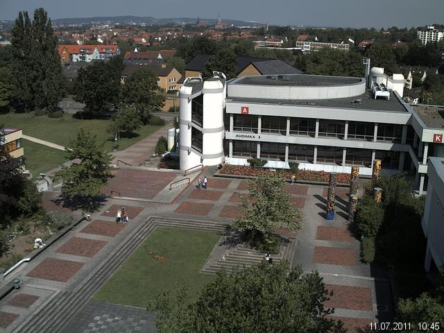 Foto der Webcam: Verwaltungsgeb&auml;ude, Innenhof mit Audimax, H&ouml;rsaal-Geb&auml;ude 1