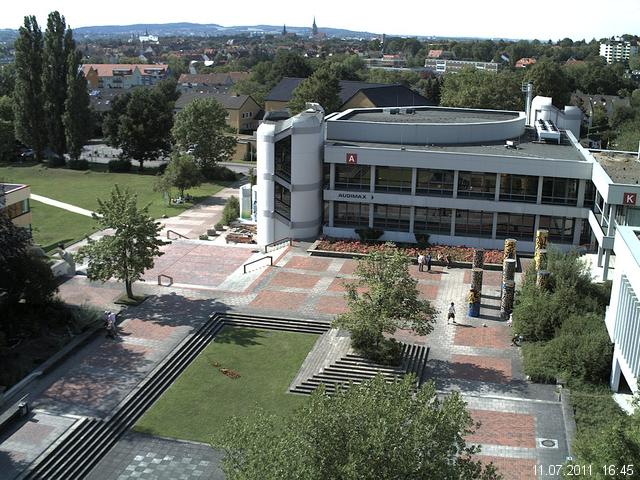 Foto der Webcam: Verwaltungsgeb&auml;ude, Innenhof mit Audimax, H&ouml;rsaal-Geb&auml;ude 1