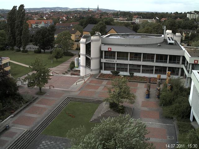 Foto der Webcam: Verwaltungsgeb&auml;ude, Innenhof mit Audimax, H&ouml;rsaal-Geb&auml;ude 1