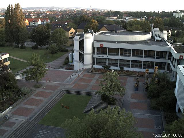 Foto der Webcam: Verwaltungsgeb&auml;ude, Innenhof mit Audimax, H&ouml;rsaal-Geb&auml;ude 1
