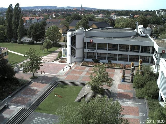 Foto der Webcam: Verwaltungsgeb&auml;ude, Innenhof mit Audimax, H&ouml;rsaal-Geb&auml;ude 1