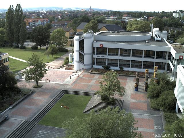 Foto der Webcam: Verwaltungsgeb&auml;ude, Innenhof mit Audimax, H&ouml;rsaal-Geb&auml;ude 1