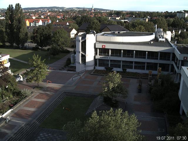 Foto der Webcam: Verwaltungsgeb&auml;ude, Innenhof mit Audimax, H&ouml;rsaal-Geb&auml;ude 1
