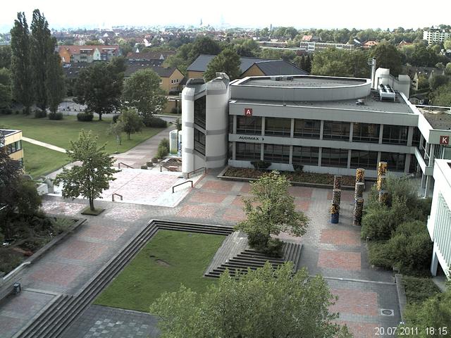 Foto der Webcam: Verwaltungsgeb&auml;ude, Innenhof mit Audimax, H&ouml;rsaal-Geb&auml;ude 1